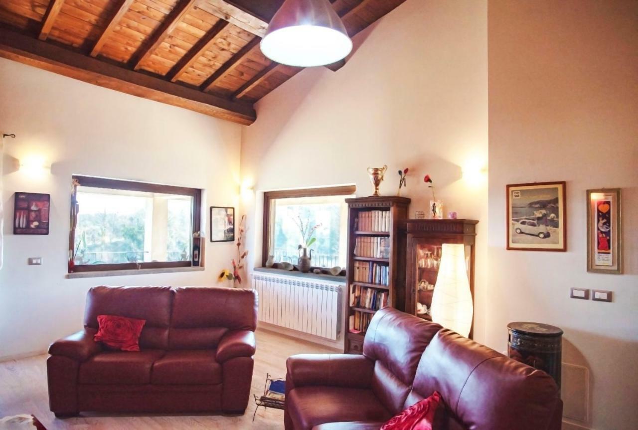 Villa Farfalla Bianca วิตอร์คิอาโน ภายนอก รูปภาพ