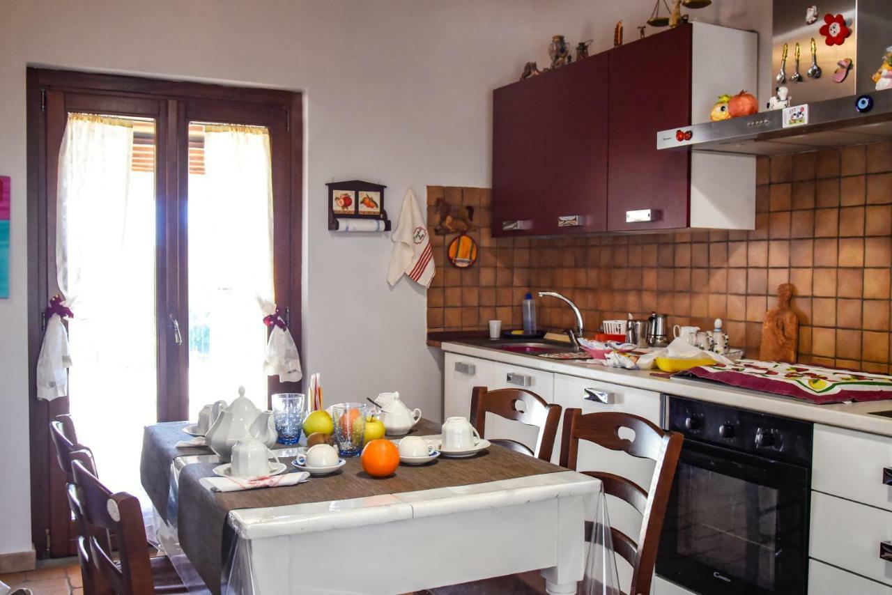 Villa Farfalla Bianca วิตอร์คิอาโน ภายนอก รูปภาพ