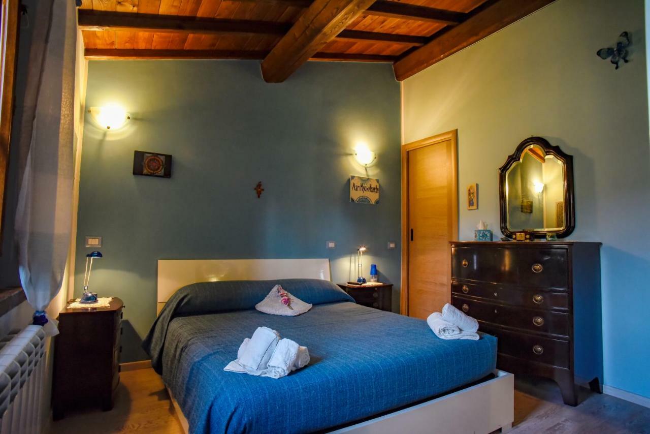 Villa Farfalla Bianca วิตอร์คิอาโน ภายนอก รูปภาพ