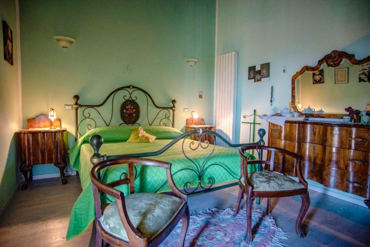Villa Farfalla Bianca วิตอร์คิอาโน ภายนอก รูปภาพ